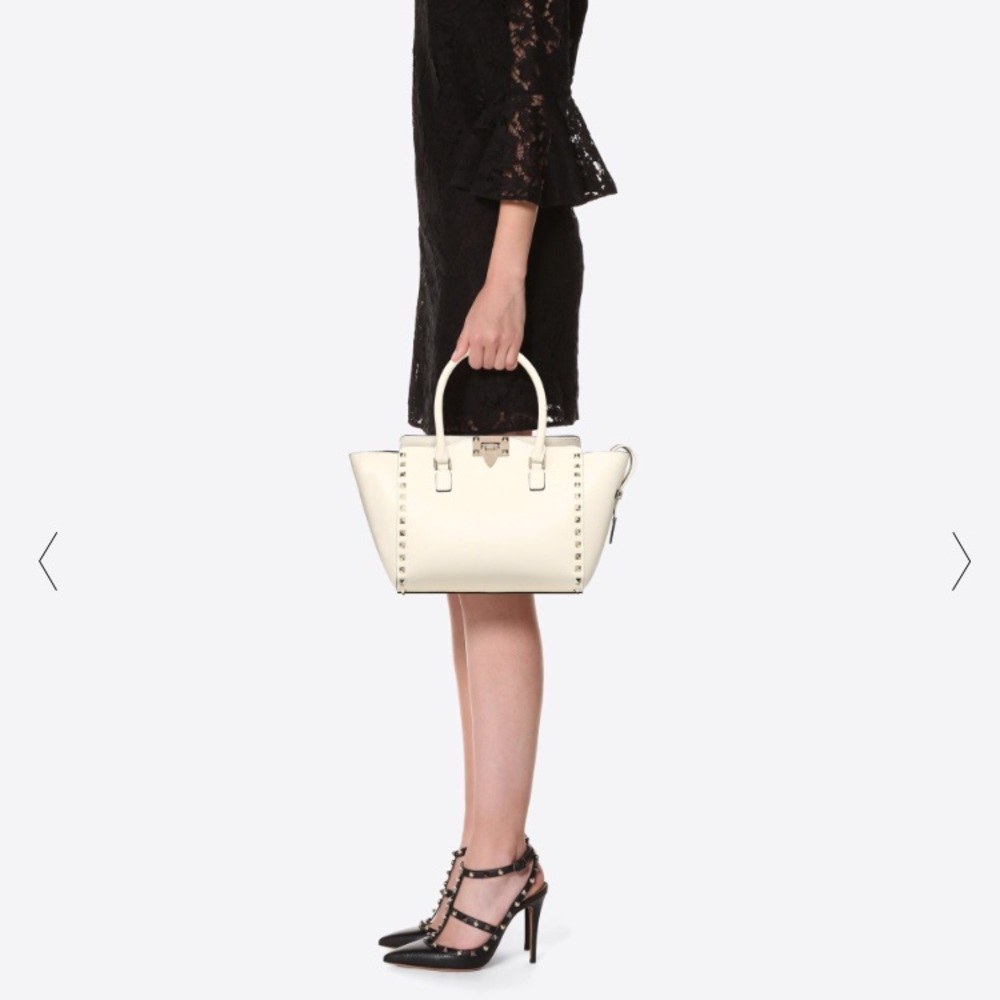 VALENTINO SMALL ROCKSTUD DOUBLE HANDLE BAG